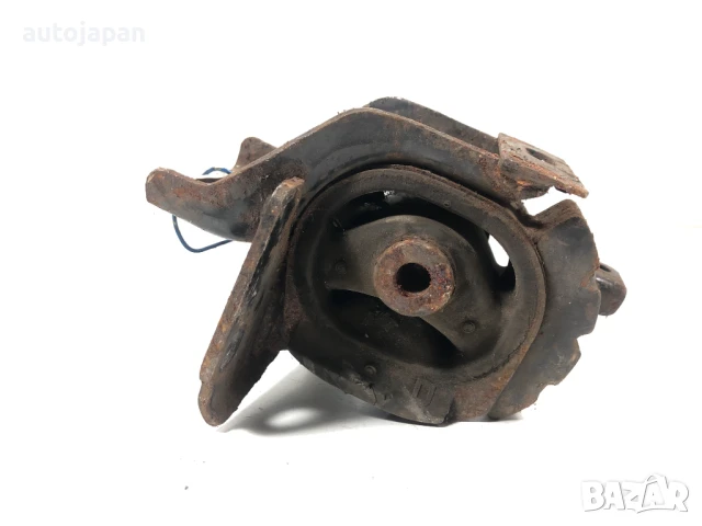 Тампон двигател Toyota Avensis T25 2.2 150кс 2007г 