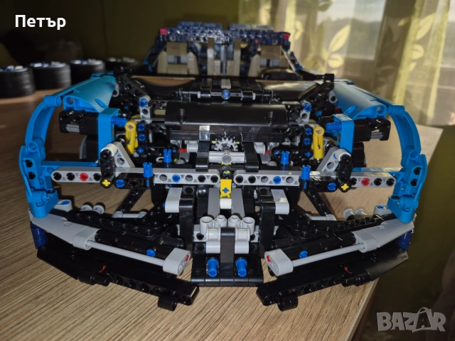 Нов Bugatti Chiron Lego 1:8 3599pcs., снимка 7 - Колекции - 53524846