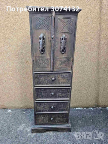 Азиатски антикварен шкаф с дърворезба