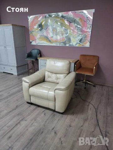 Кремав кожен фотьойл с електрически релаксиращ механизъм, снимка 3 - Дивани и мека мебел - 43429104