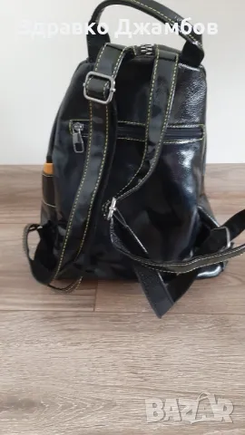 Дамска чанта/раница, снимка 2 - Раници - 49883121