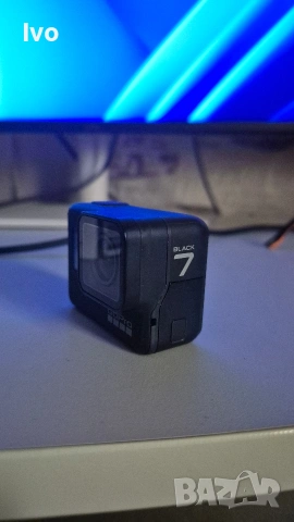 GoPro Hero 7 Black + допълнителна батеиря и челник GoPro
