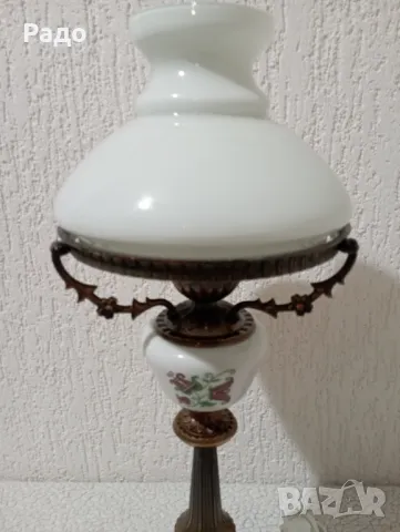 Голяма старинна лампа, снимка 3 - Настолни лампи - 50419524