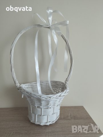 Бяла кошничка , снимка 2 - Декорация за дома - 37969368