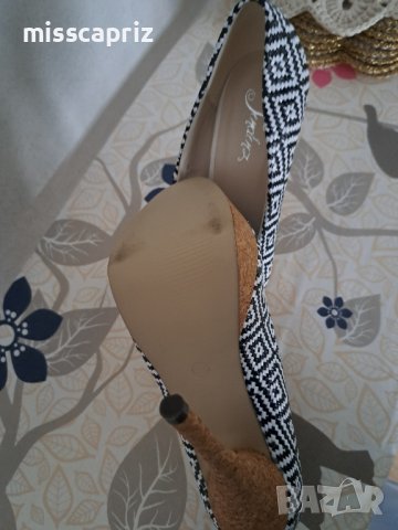 обувки на висок ток