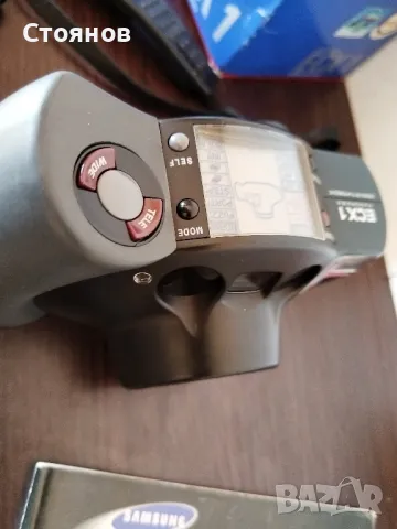 SAMSUNG ECX 1 Революционен дизайн от F.A. Porsche, снимка 16 - Фотоапарати - 47643293