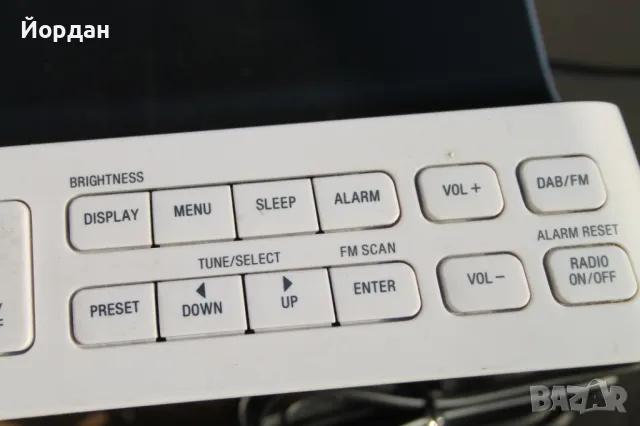 Портативно радио с часовник и аларма ''Sony XDR-c 706 DBR DAB DAB +'', снимка 11 - Радиокасетофони, транзистори - 47764705