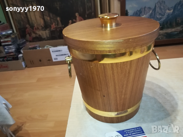 ТЕРМОИЗОЛИРАНА КУПА С КАПАК ОТ ФРАНЦИЯ 2503241321, снимка 4 - Антикварни и старинни предмети - 44935416