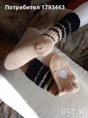 Ръчно плетени вълнени чорапи размер 36, снимка 1 - Дамски чорапи - 39692077