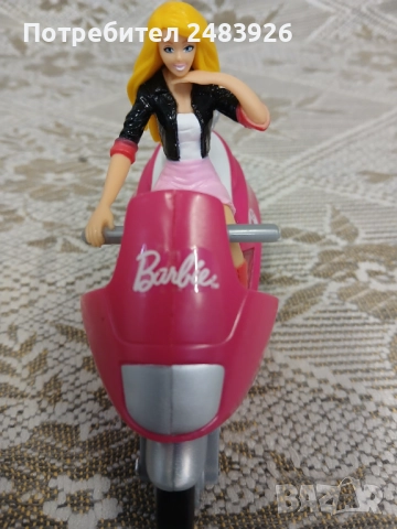Барби на движещ се инерционен скутер Mattel, снимка 2 - Играчки за стая - 51787227