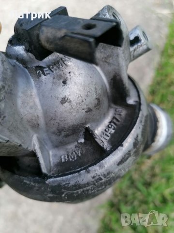 Термостат BMW БМВ N52 мотор 523i 323i 525i 325i 530i 330i 630i 730i E60 E61 E63 E64 Е65 Е66 E90 E91 , снимка 5 - Части - 37100653