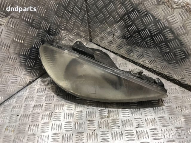 Десен фар за Peugeot 206, 1999г.