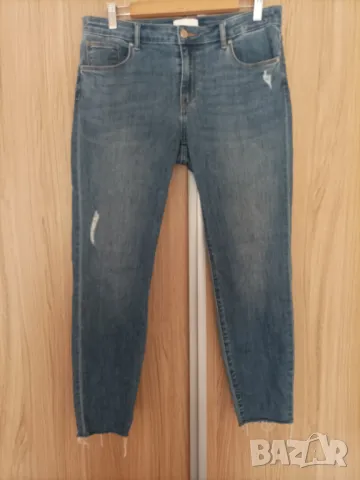 Еластични дънки с кръпки , снимка 1