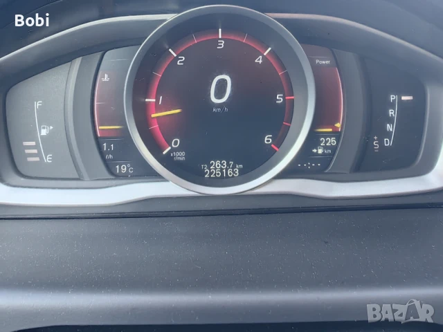 Volvo V70 V70 D5Automatic, снимка 16 - Автомобили и джипове - 50707450