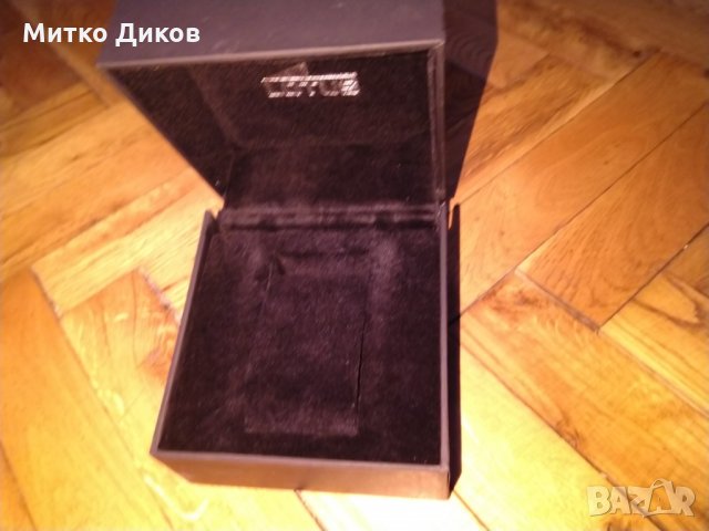 Кутия за часовник Лотус с възглавничка, снимка 5 - Други - 27558307