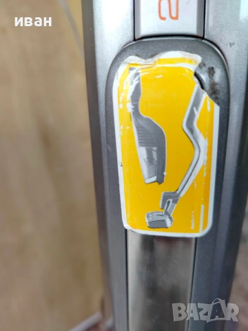 Вертикална прахосмукачка AEG Ergorapido 18V, снимка 3 - Прахосмукачки - 53295539