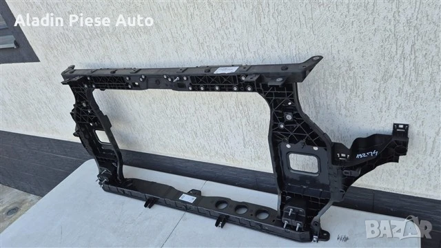 Скоба за преден панел Kia Sportage 5 NQ5 година 2022 2023 2024 2025 код 64101-R2000, 64101R2000 , снимка 2 - Аксесоари и консумативи - 50763333