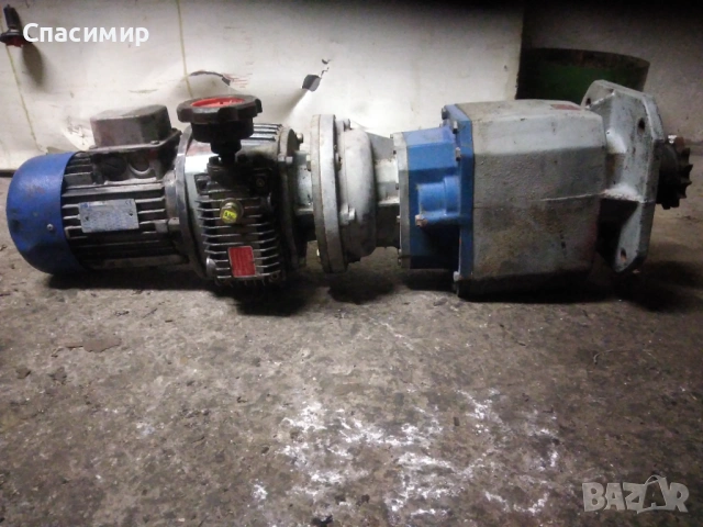 Ел двигател с редуктор и Вариатор 0,75kw на 1400обр изх 1,8/3,1обр, снимка 3 - Електродвигатели - 53038145