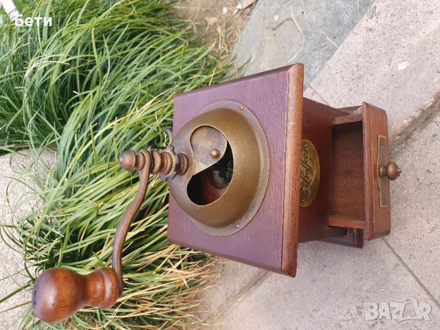 Старинни мелничики за кафе , снимка 2 - Колекции - 40228551