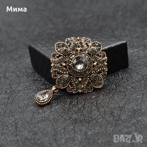 Брошки, снимка 5 - Колиета, медальони, синджири - 32410613