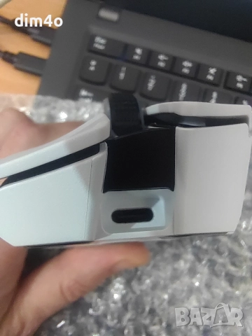 Mouse Razer basilisk v3 pro 35k white edition+ razer dock pro, снимка 5 - Клавиатури и мишки - 51347559