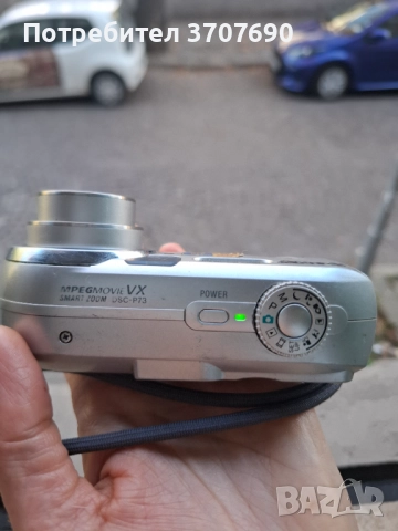 Компактен дигитален фотоапарат SONY CYBERSHOT P73, снимка 4 - Фотоапарати - 52314651