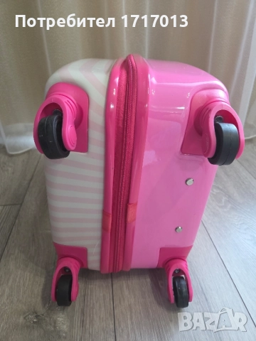 Розов детски куфар Hello Kitty на колелца, снимка 5 - Други - 51483561