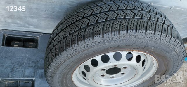 235/65R16C-№35, снимка 1 - Гуми и джанти - 43437478