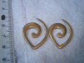 ДВЕ ДЕБЕЛО ПОЗЛАТЕНИ СТАРИ МЕДНИ АРТ ВИСУЛКИ УКРАШЕНИЯ 29365, снимка 3