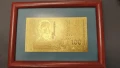 Златна банкнота 100 лева в рамка с лек дефект, снимка 3