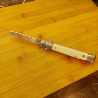 автоматичен италиански нож в много добро състояние, снимка 3 - Ножове - 42946930