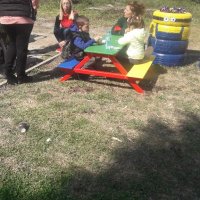 Детска маса с пейка, снимка 3 - Играчки за стая - 32526070