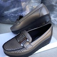 Дамски сребристи мокасини с калъп за широки крака, снимка 2 - Дамски ежедневни обувки - 43612383