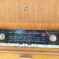 АКОРД-104 Радио-грамофон/музикален шкаф, снимка 4 - Радиокасетофони, транзистори - 28641224