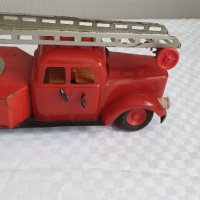 Ламаринена играчка пожарна СССР, снимка 2 - Колекции - 43731762