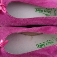Детски затворени обувки за момиче-номер 26, снимка 1 - Детски обувки - 36873352
