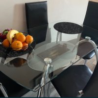 Кухненска маса с четири стола, снимка 2 - Маси - 43743234