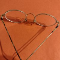 Очила с позлатени рамки, снимка 10 - Други ценни предмети - 35652734