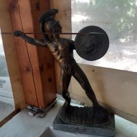 Стара голяма метална статуетка на Леонид, снимка 1 - Антикварни и старинни предмети - 36782028