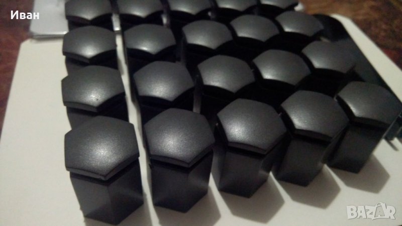 17 и 19 мм капачки за болтове на джанти Опел Зафира Мерива Астра Корса нови + подарък, снимка 1