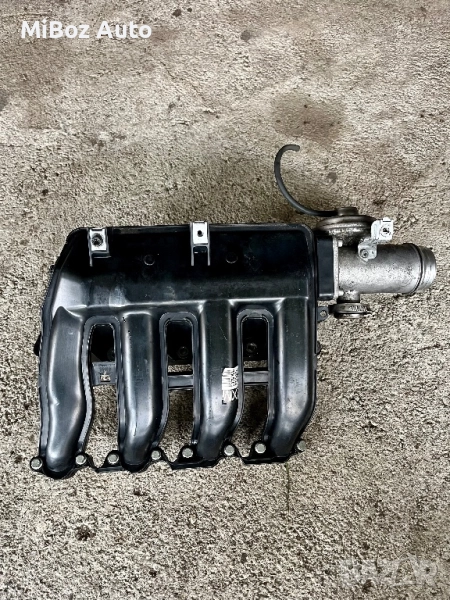 Всмукателен колектор БМВ Е90 91 92 BMW, снимка 1