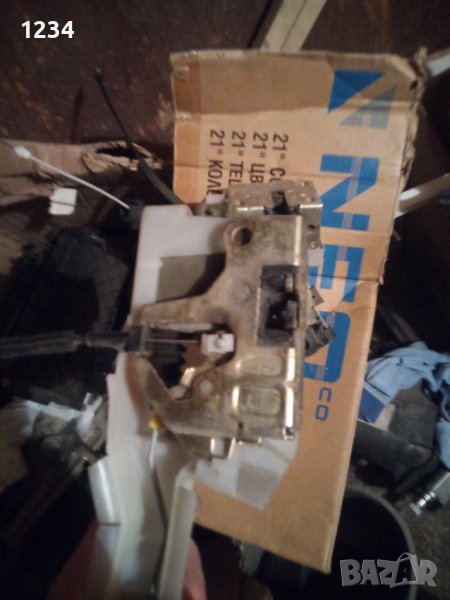 Брави врати рено, снимка 1