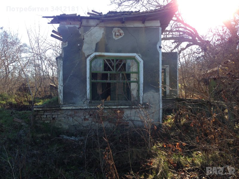 Парцел 1800 кв.м. и къща за основен ремонт в село Красен област Добрич , снимка 1