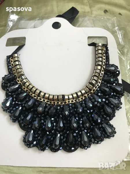 Колие тъмно синьо ново от бутик, снимка 1