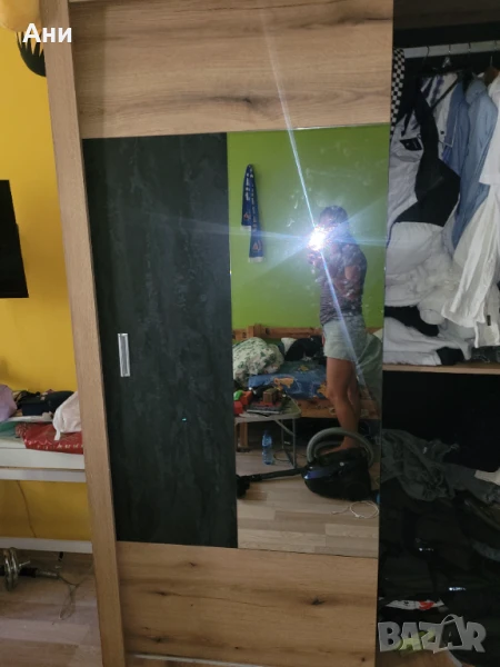 Голям гардероб с плъзгащи врати, снимка 1