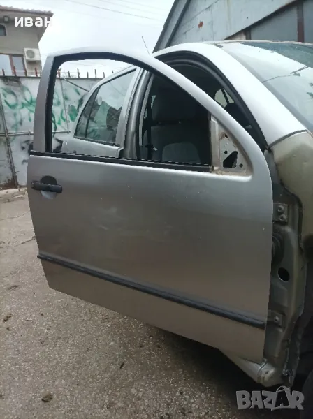 Предна дясна врата за Шкода Фабия хечбек. 2000 год. сива. , снимка 1