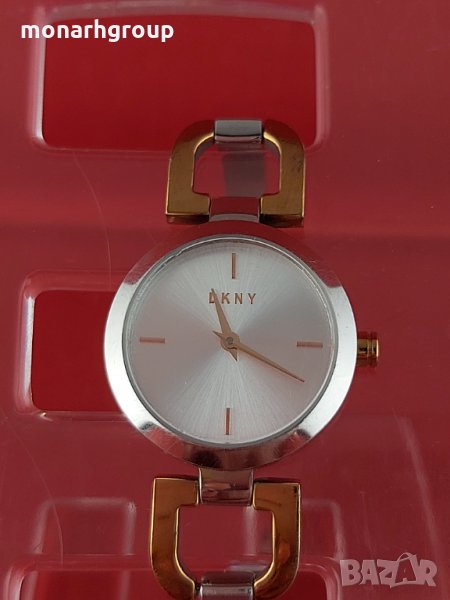 Часовник DKNY NY2137 /Драскотини  по стъклото/, снимка 1