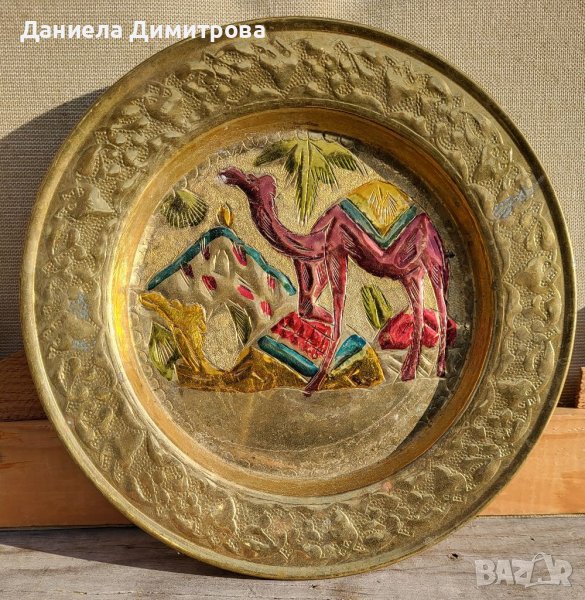 Месингова чиния с цветен египетски декор, снимка 1