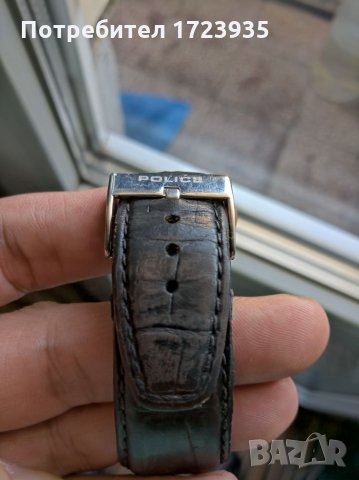 Часовник Base London, снимка 3 - Други ценни предмети - 26881649