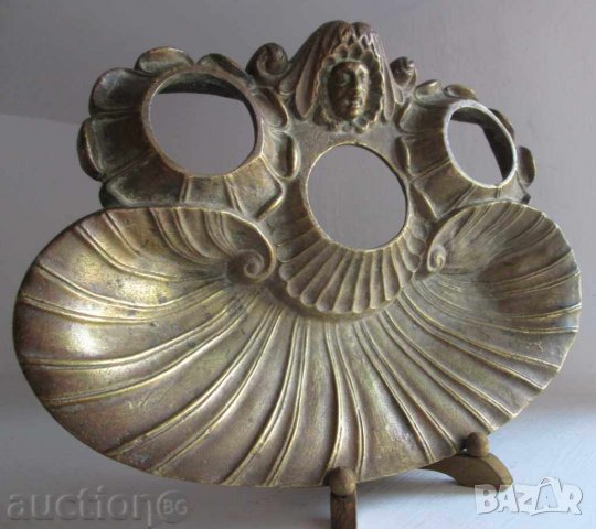 ГРАМАДНА бронзова МАСТИЛНИЦА с  орнаменти, снимка 1 - Антикварни и старинни предмети - 28898831